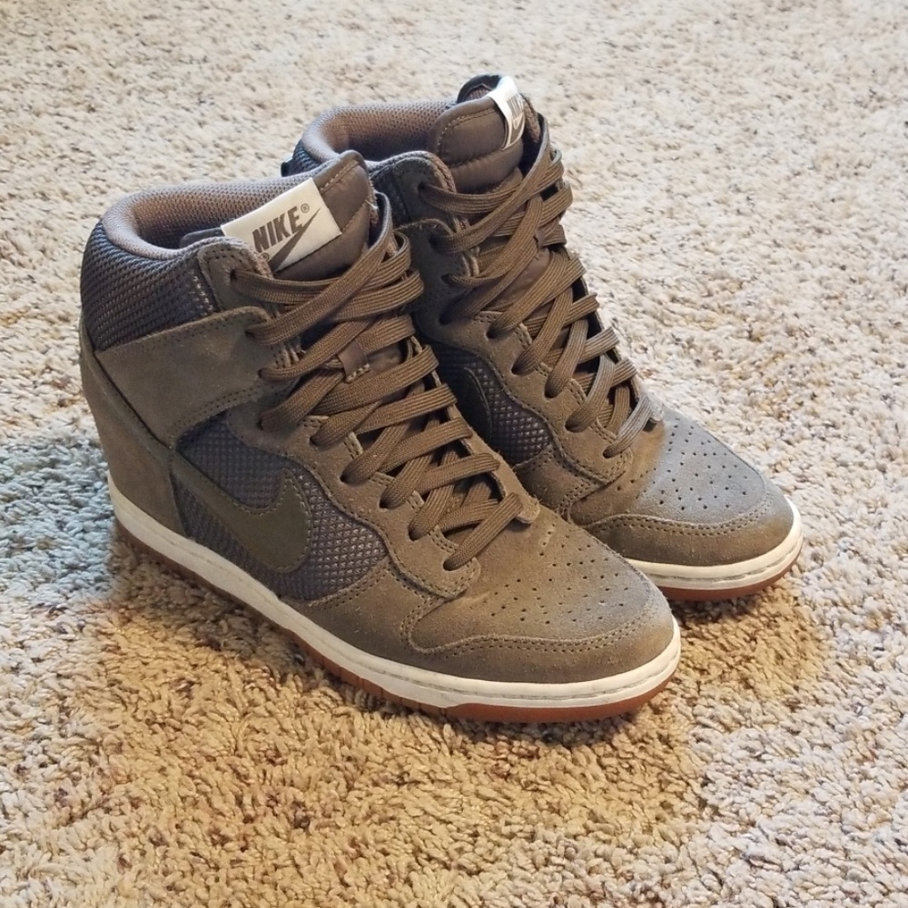 Nike sky high dunk